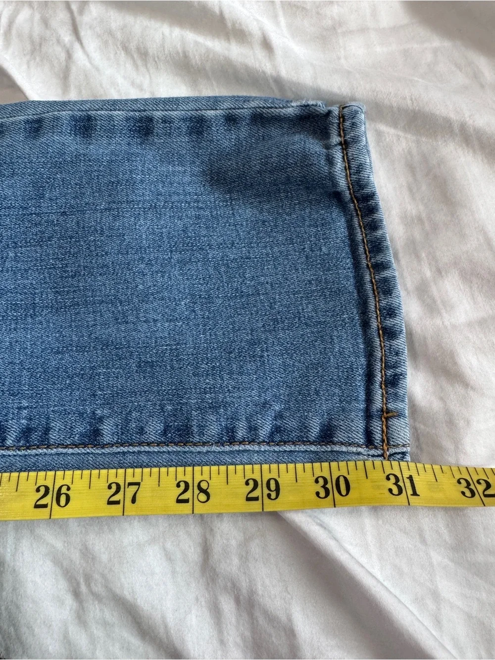 Lucky Brand 410 Athletic Slim Fit Men's Jean - Parivale, 30x32